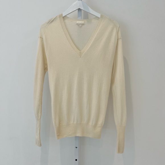 J.CREW IVORY CREAM TISSUE CASHMERE SWEATER SIZE M - Picture 3 of 17